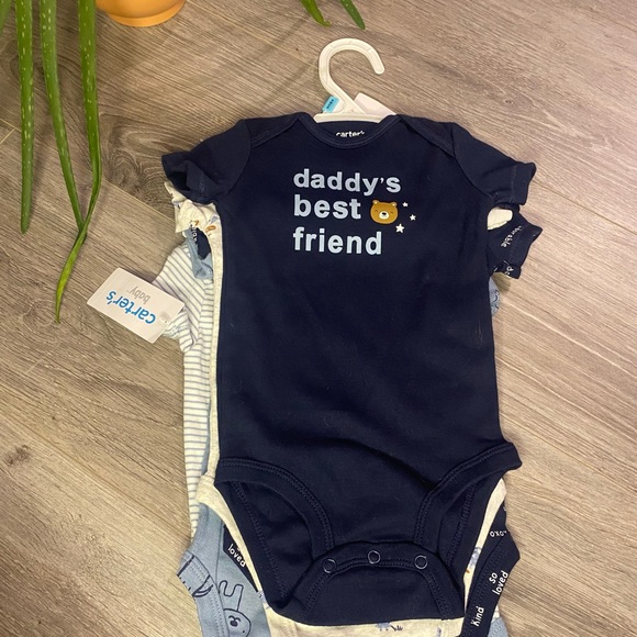 Carter’s 5 pack short- sleeve Bodysuits - Picture 1 of 7